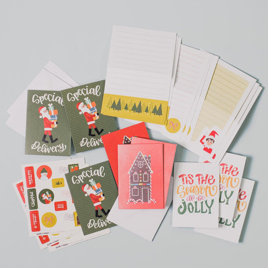 Mini stationery set for create little pieces of mail your children's elf can give to your children. Includes 6 pieces of mail and a sheet of matching stickers.